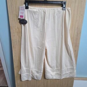 Vintage Wondermaid Clip It Culotte Slip Ivory Cream Non Cling Style 1918 Large